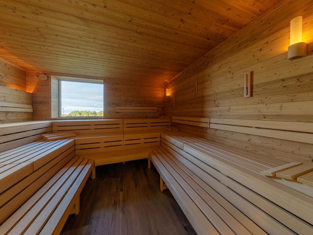 Alte Seefahrtschule - Zwei Wasser Lejlighedshotel Wustrow  Eksteriør billede